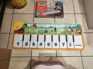 Alfombra musical. Piano de animales