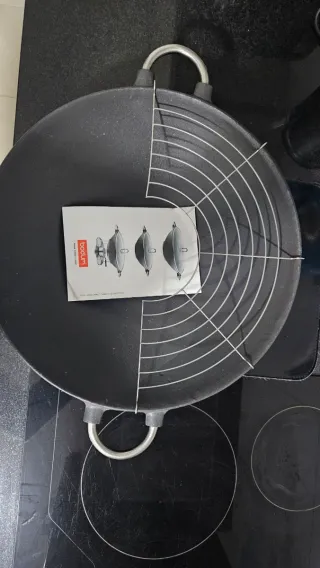 Wok hierro fundido Bodum K0810 sin usar