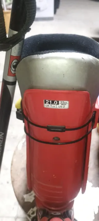 Esquís Rossignol 120cm con Botas Salomon 33