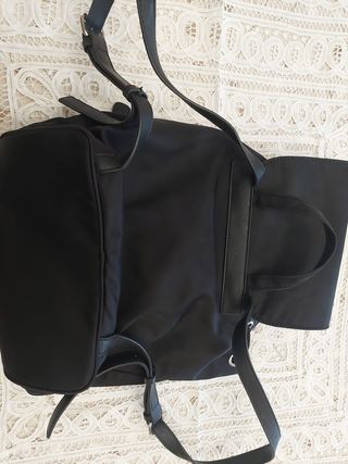 Zainetto Guess Nero 27x35x14 cm