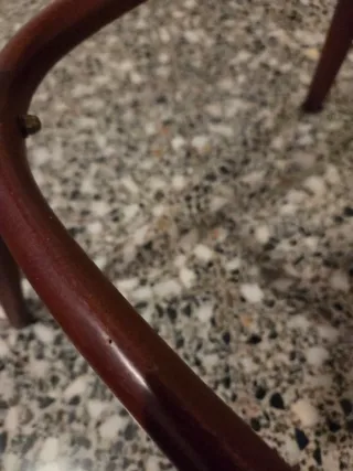 Taburete Vintage estilo thonet. Madera y ratan