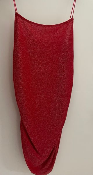 Vestido rojo brillante