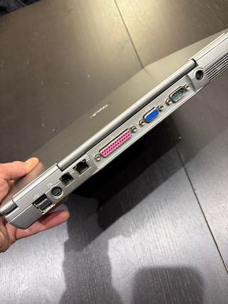 Portátil Dell Latitude D600