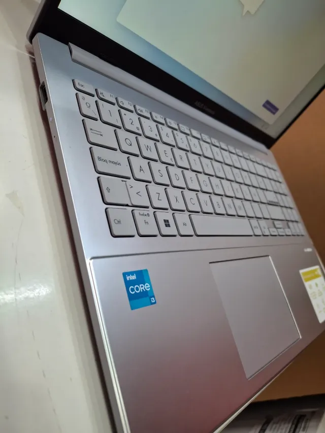 Asus Vivobook E15G i3-N305 512GB SSD