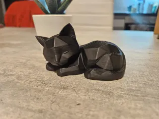 Statuetta gattino nero geometrico