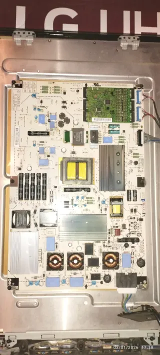 Televisor LG 42LE5300 IMPORTANTE ESTÁ AVERIADA.