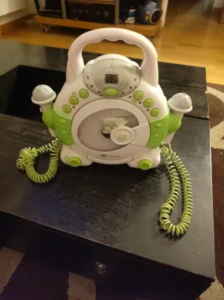 Karaoke Infantil con Micrófonos