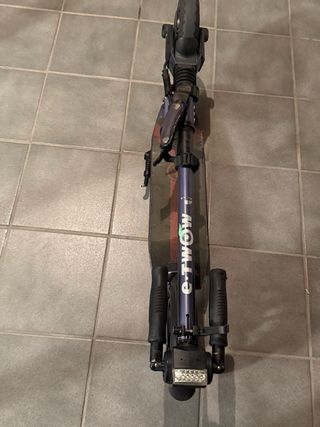 Patinete Eléctrico Etow Monster, peso 11 kilos