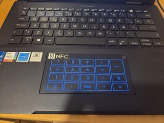 ASUS ExpertBook i7/16GB RAM/500GB SSD/14 Táctil