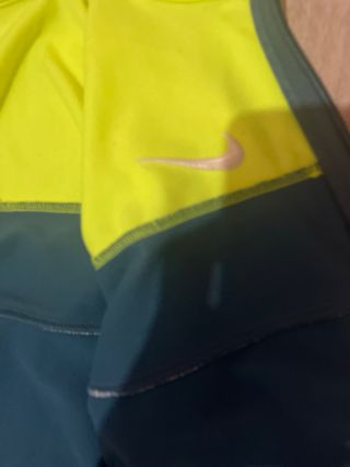 Sudadera Nike infantil verde y azul