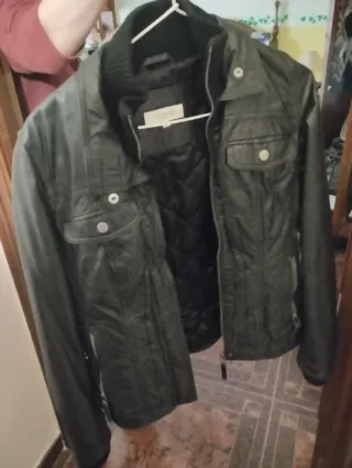 Chaqueta cuero con refuerzos tela