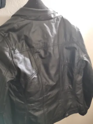 Chaqueta cuero con refuerzos tela