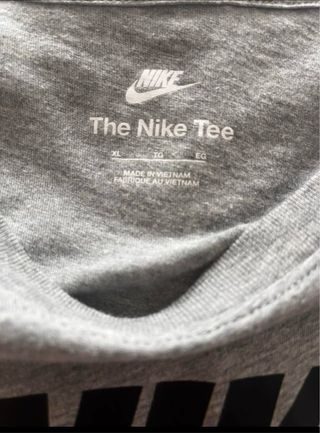 Camiseta Nike Gris Talla XL. Solo puesta 1 vez.