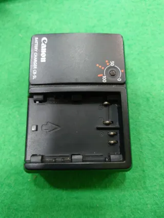 Canon EOS 40D + Batería + Cargador + OBJETIVO