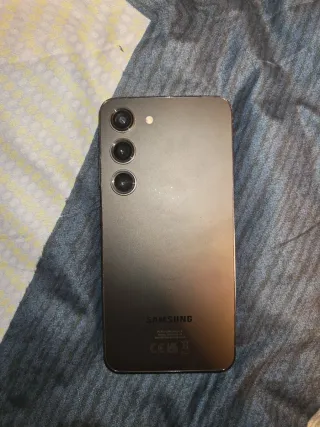 Samsung Galaxy S23 256GB Plata