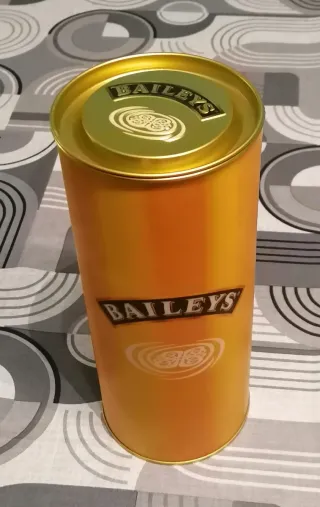 Lata Baileys Metálica