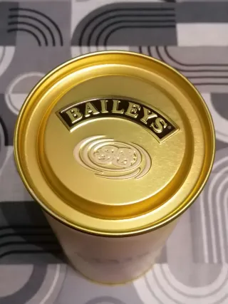 Lata Baileys Metálica