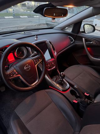 Opel Astra J Excellence 1.7 CDTI - 2014