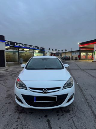 Opel Astra J Excellence 1.7 CDTI - 2014