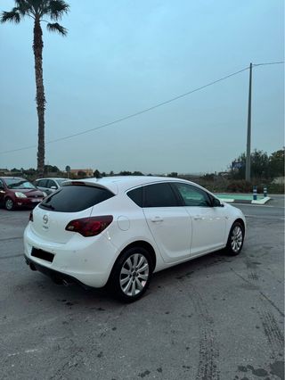 Opel Astra J Excellence 1.7 CDTI - 2014