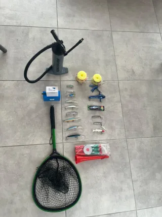 Zodiac mini con lote completo para la pesca!!