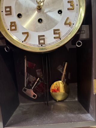 Reloj de pared antiguo madera