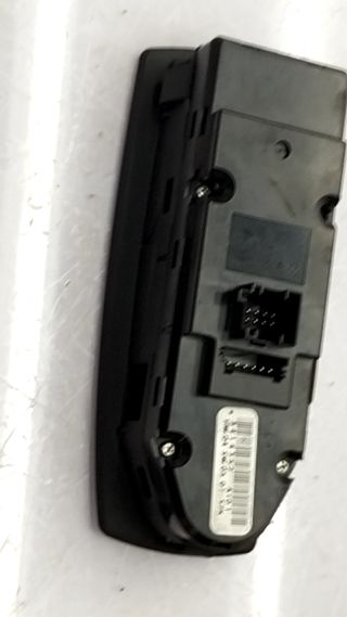 MANDO ELEVALUNAS DELANTERO IZQUIERDO BMW X3 (E83) (2)