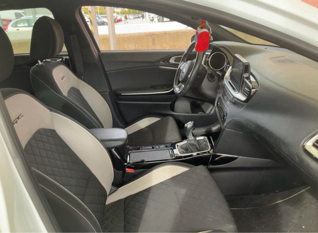 KIA CEED TOURER GT Line 2019 54.000 km Etiqueta C