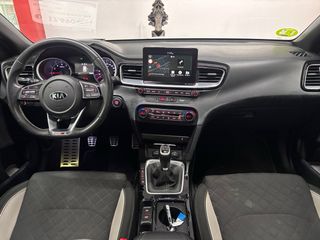 KIA CEED TOURER GT Line 2019 54.000 km Etiqueta C