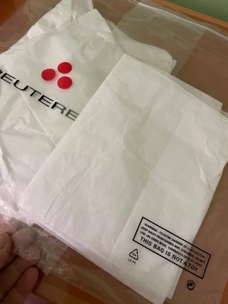 2 buste regalo trasparenti Peuterey