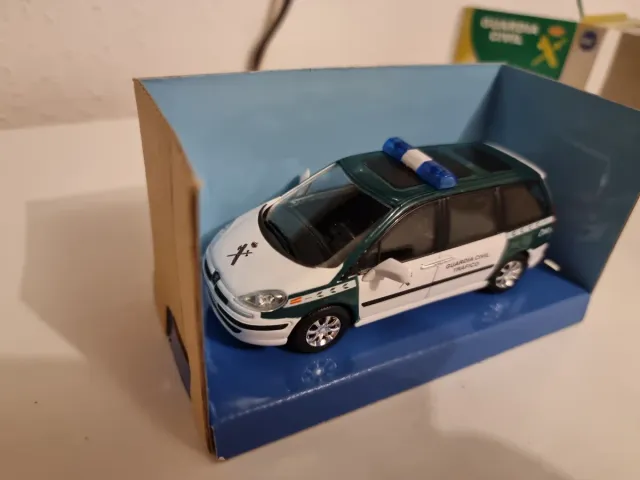 Peugeot 807 Guardia Civil 1:43