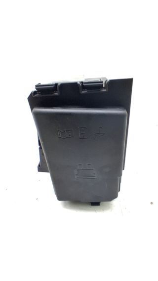 CAJA RELES / FUSIBLES VOLKSWAGEN POLO (6R1) (3)