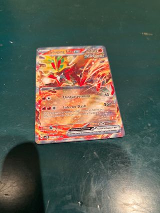 Carta Pokémon Gouging Fire EX 230 HP