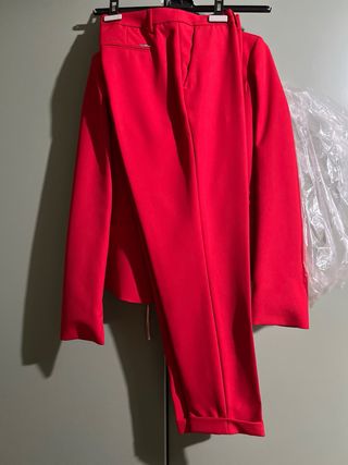 Completo elegante rosso