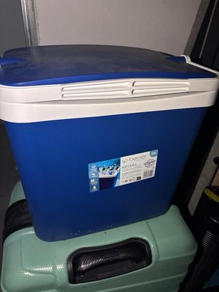 Nevera portátil azul