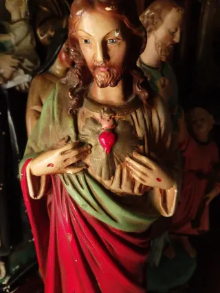 Antica statua Sacro Cuore di Gesù