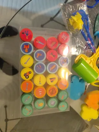 Pack de pinturas, accesorios y sellos !