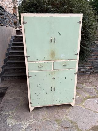 Mueble vintage cocina metal y madera