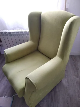 Sillón orejero color pistacho