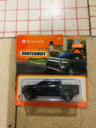 Matchbox Rivian R1T Negro