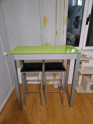 URGE Mesa alta cristal y metal