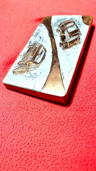 Pieza de bronce decorativa