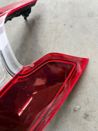 Foco trasero derecho peugeot 308