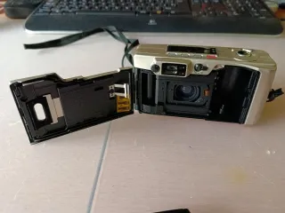 Cámara Samsung Vega 77i + Mando