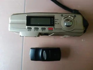 Cámara Samsung Vega 77i + Mando