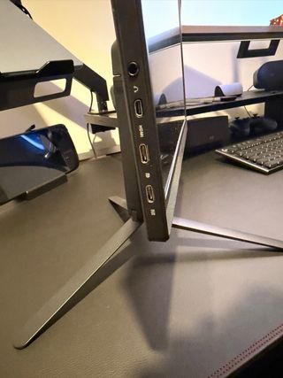 Monitor Gaming Portátil Asus ROG 15.6 FHD 144Hz