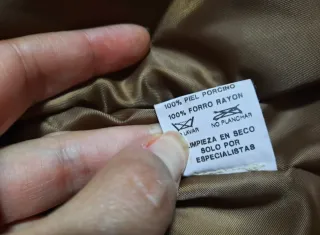 Chaqueta de piel marrón