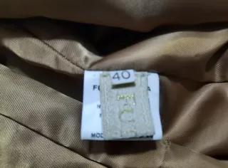 Chaqueta de piel marrón