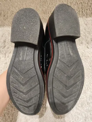 Zapatos Pitillos charol mujer negros