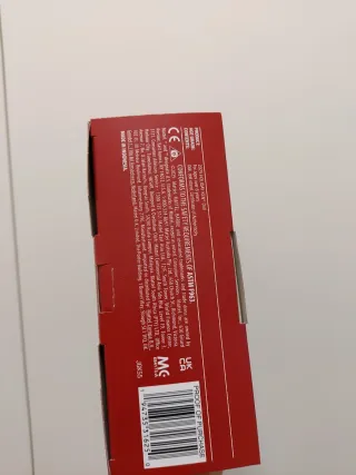 Scatola Ken Holiday 2025 Doll Biondo